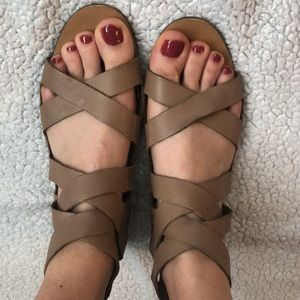 Tan dolce vita sandals